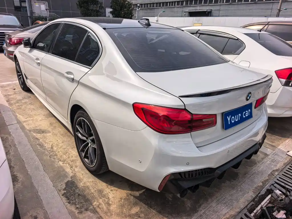 BMW 5 Series — миниатюра 3