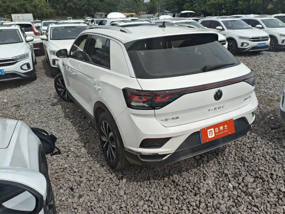 Volkswagen T-Roc — миниатюра 10