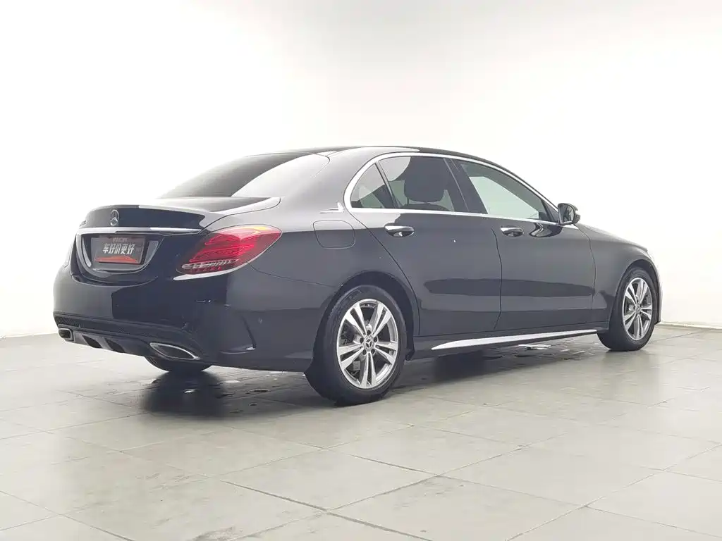 Mercedes-Benz C-Class — миниатюра 2