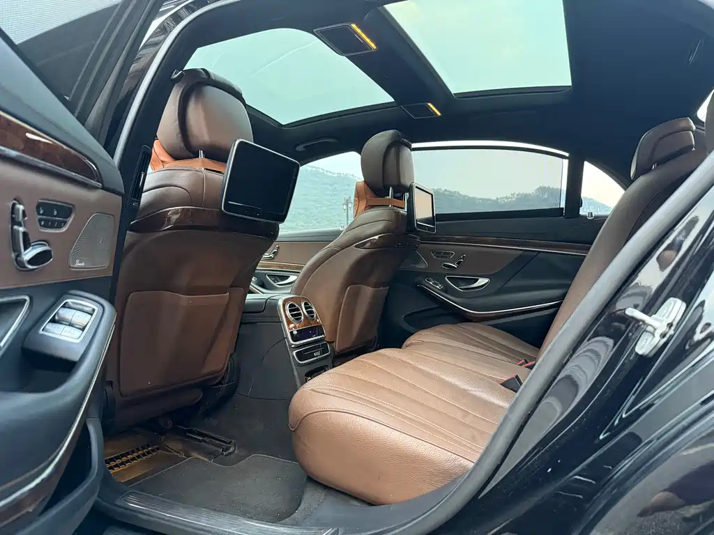 Mercedes-Benz S-Class — миниатюра 11