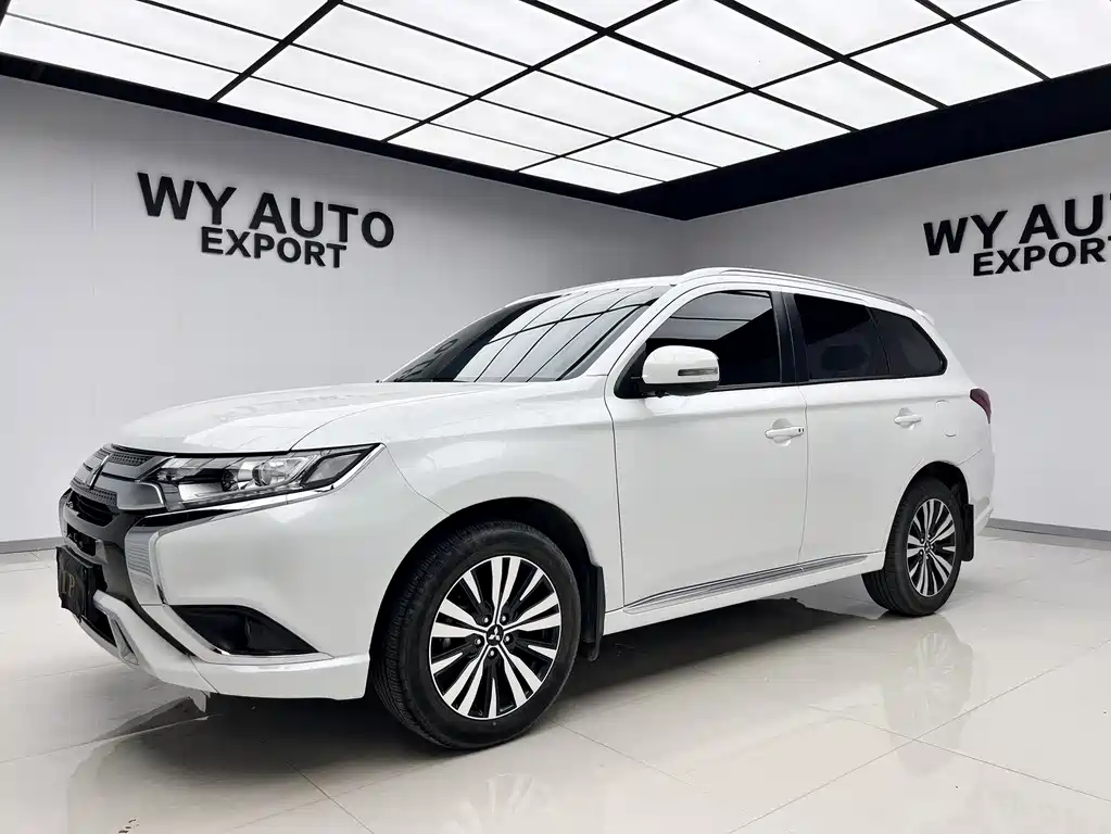 Купить Mitsubishi Outlander