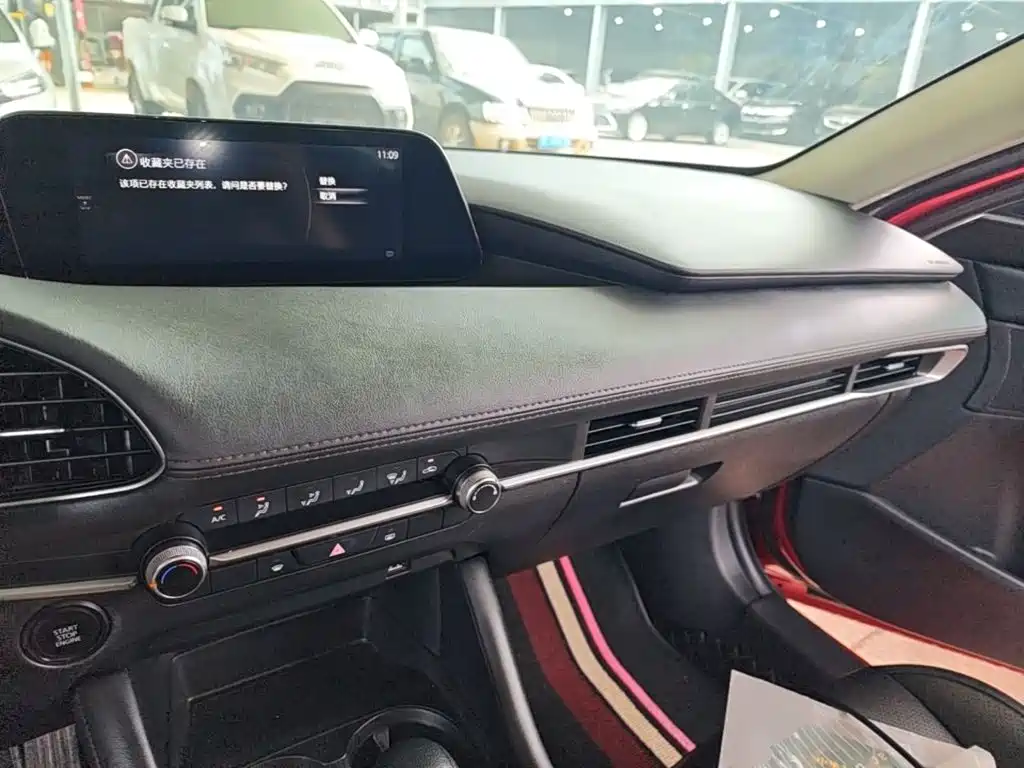 Mazda 3 Axela — миниатюра 10
