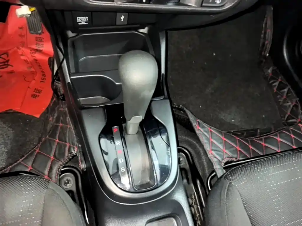 Honda Fit — миниатюра 14