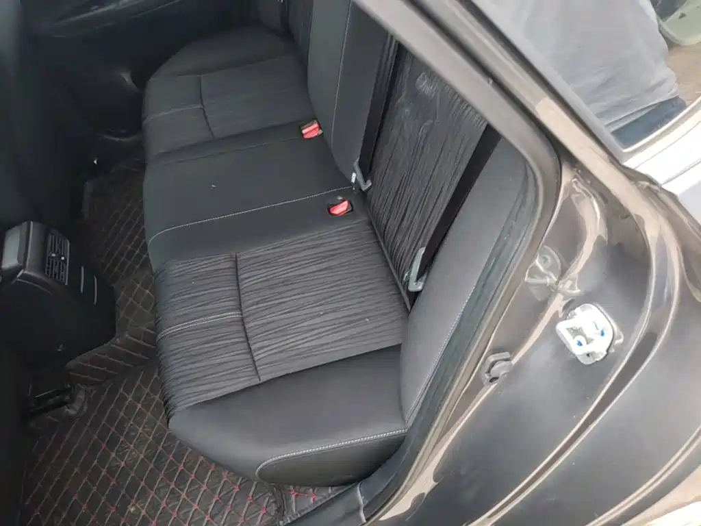 Nissan Sylphy — миниатюра 17
