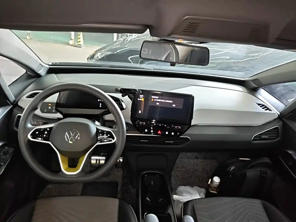 Volkswagen ID.3 — миниатюра 10