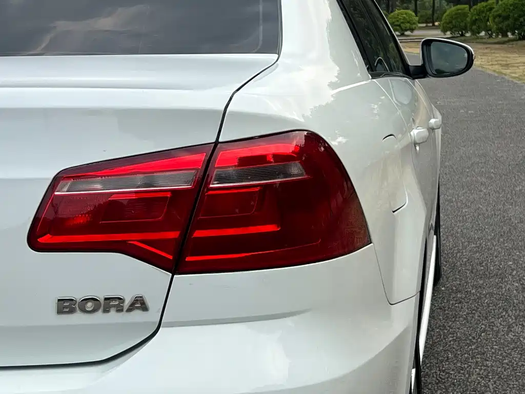 Volkswagen Bora — миниатюра 9