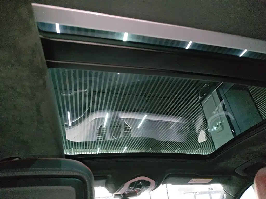 Porsche Macan — миниатюра 18