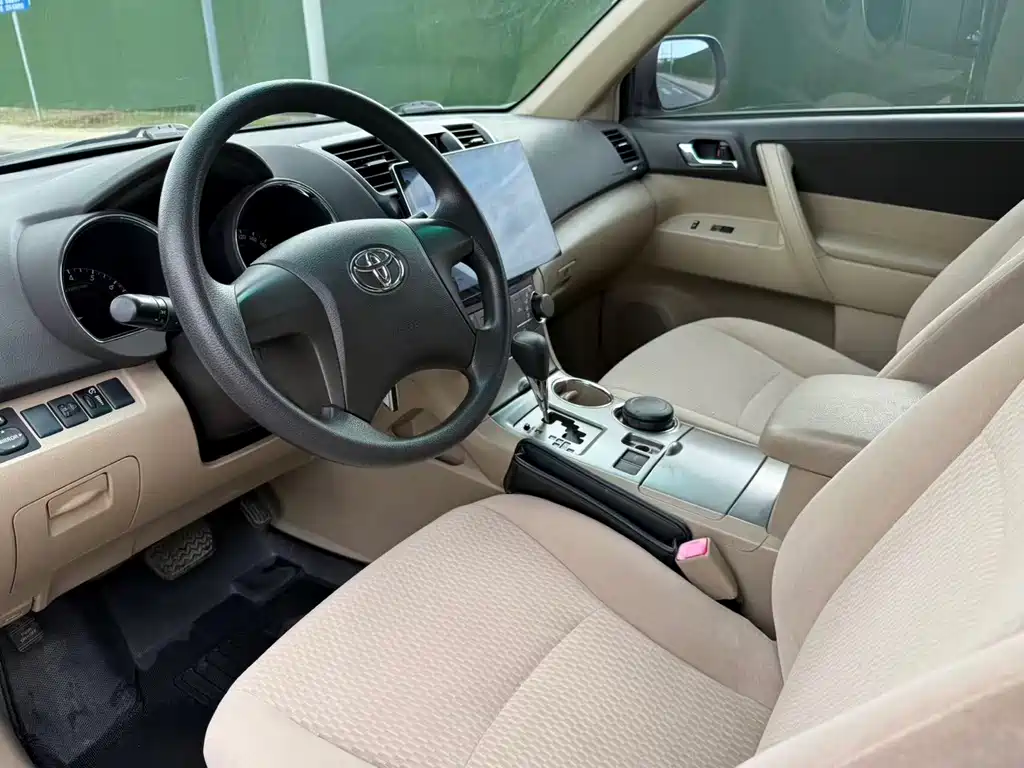 Toyota Highlander — миниатюра 8
