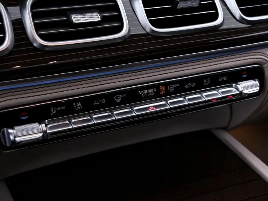 Mercedes-Benz GLS — миниатюра 9