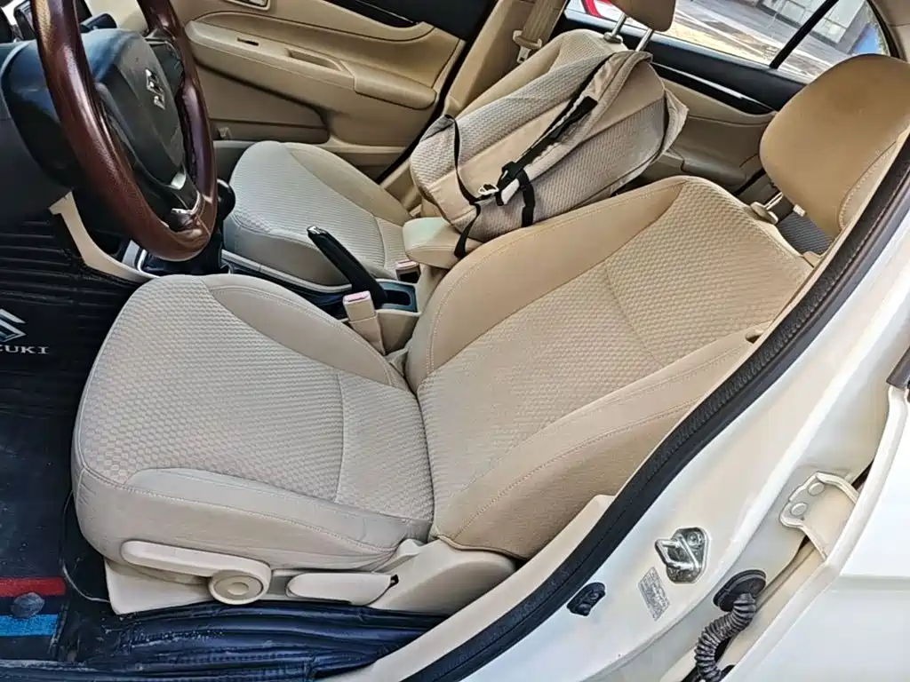 Suzuki Alivio — миниатюра 15
