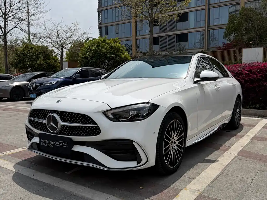 Mercedes-Benz C-Class 2023