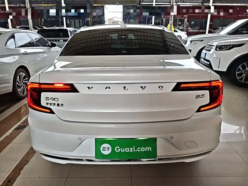 Volvo S90 — миниатюра 6