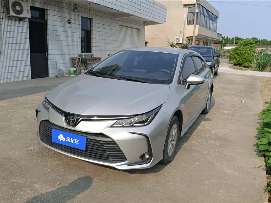 Купить Toyota Corolla