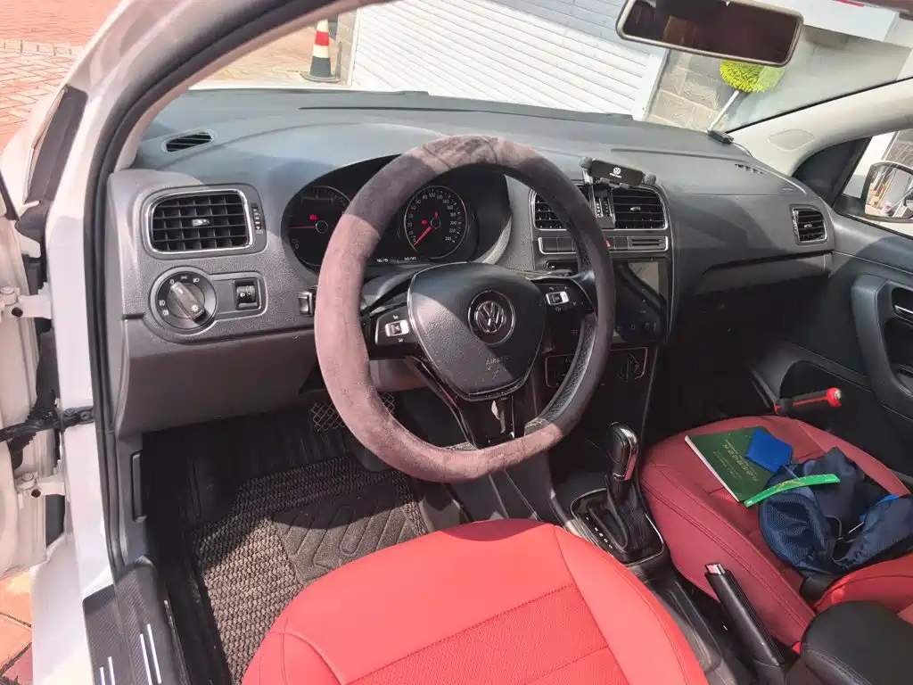 Volkswagen Polo — миниатюра 13