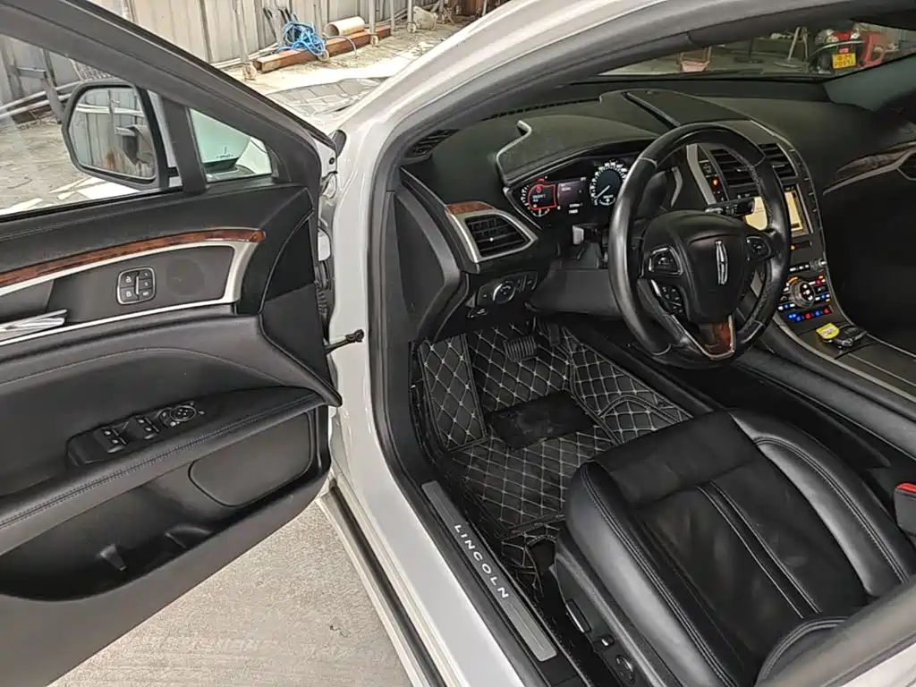 Lincoln MKZ — миниатюра 16