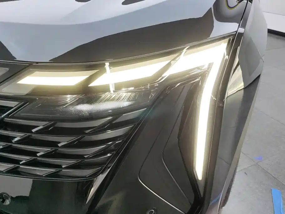 Geely Boyue L L 2023 1.5TD DCT Luxury