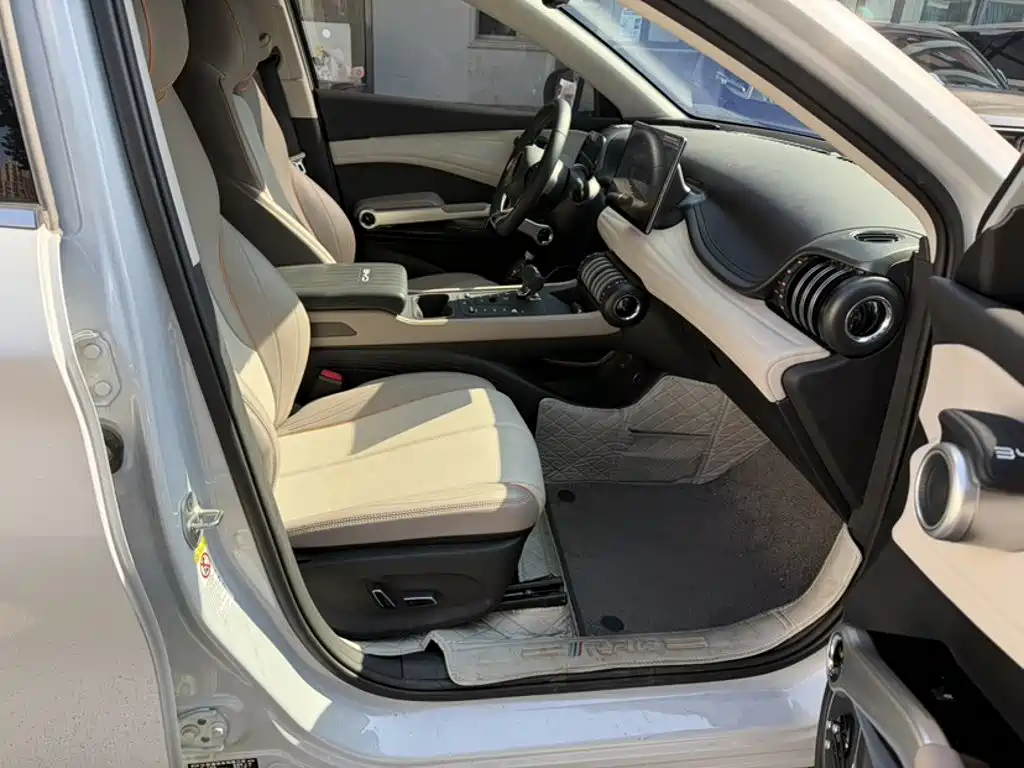 BYD Yuan Plus — миниатюра 20