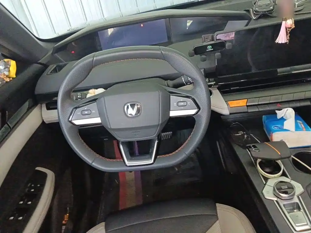 Changan UNI-V iDD — миниатюра 6