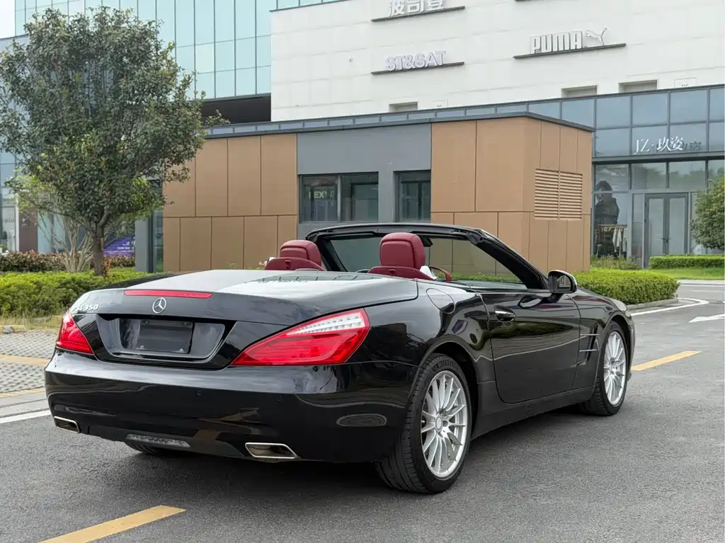 Mercedes-Benz SL-Class — миниатюра 6