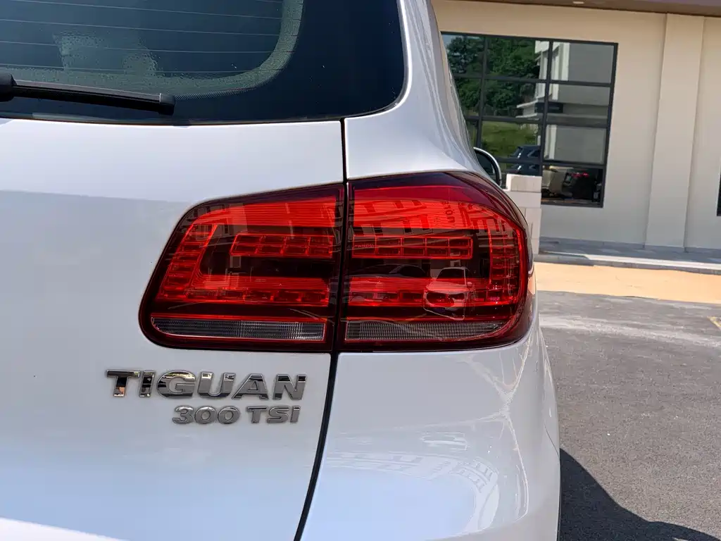 Volkswagen Tiguan — миниатюра 11