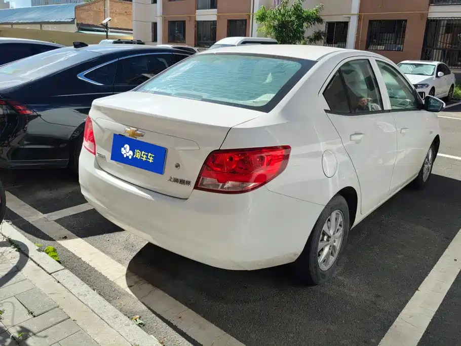 Chevrolet Sail — миниатюра 3