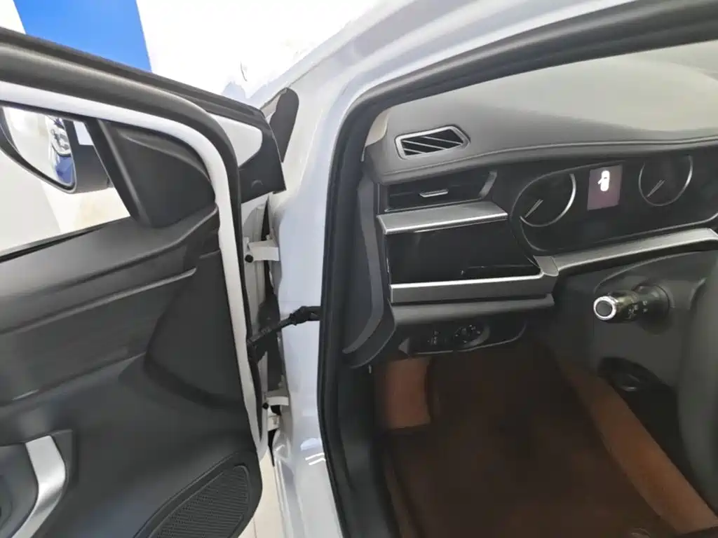 Chery Arrizo 5 — миниатюра 16