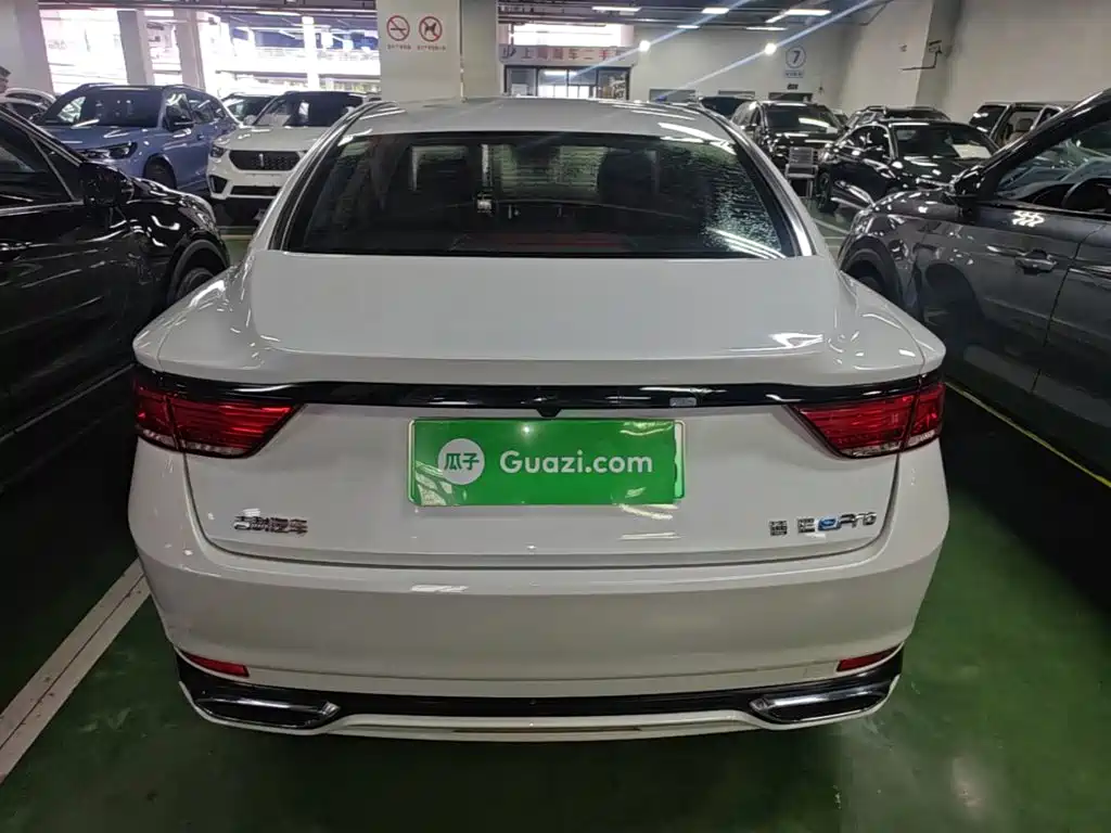 Geely Borui Hybrid — миниатюра 6