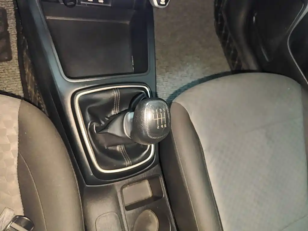 Kia K2 — миниатюра 14