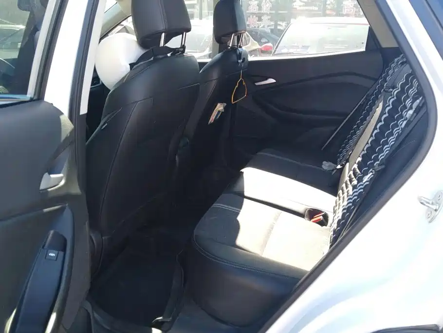 Chevrolet Trax — миниатюра 11