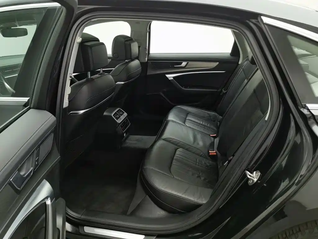 Audi A6L — миниатюра 15