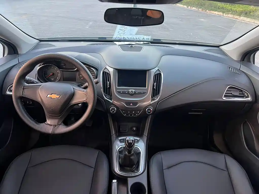 Chevrolet Cruze — миниатюра 10