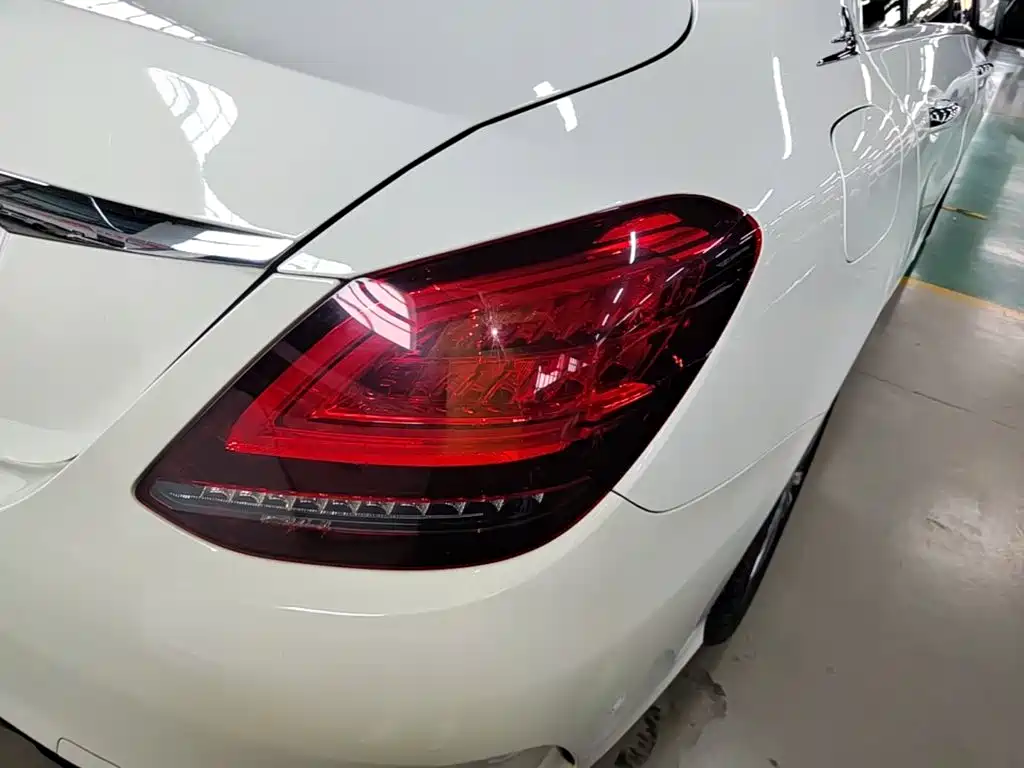 Mercedes-Benz C-Class — миниатюра 8