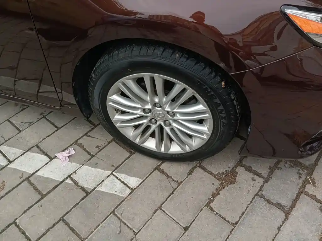 Lexus ES — миниатюра 8