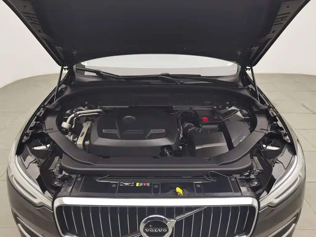 Volvo XC60 — миниатюра 6