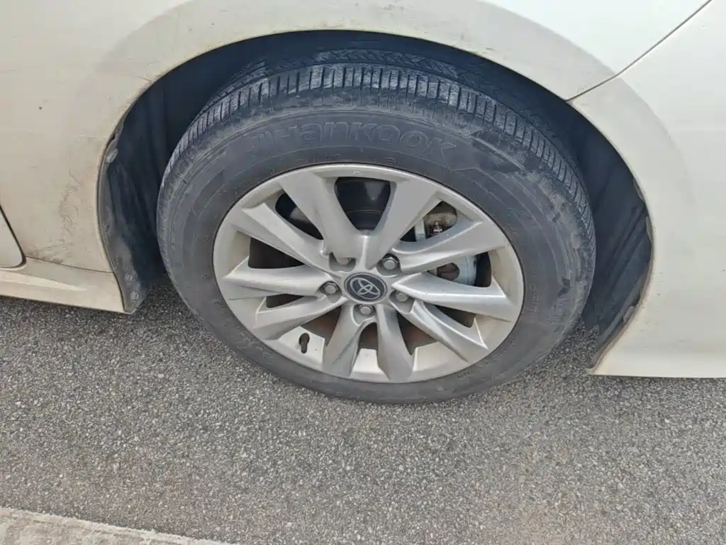 Toyota Corolla — миниатюра 12