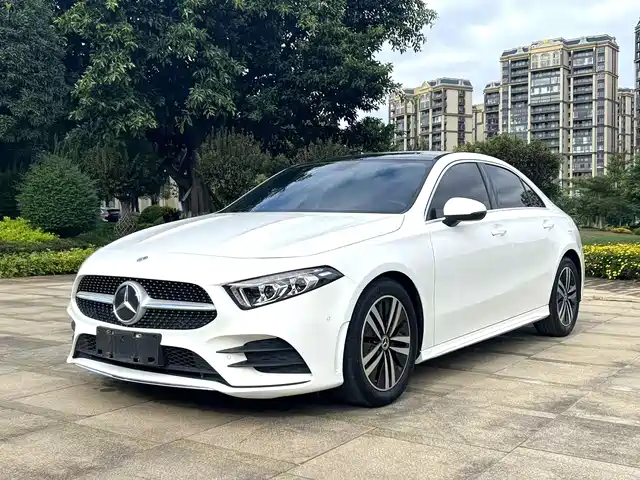 MERCEDES BENZ A CLASS
