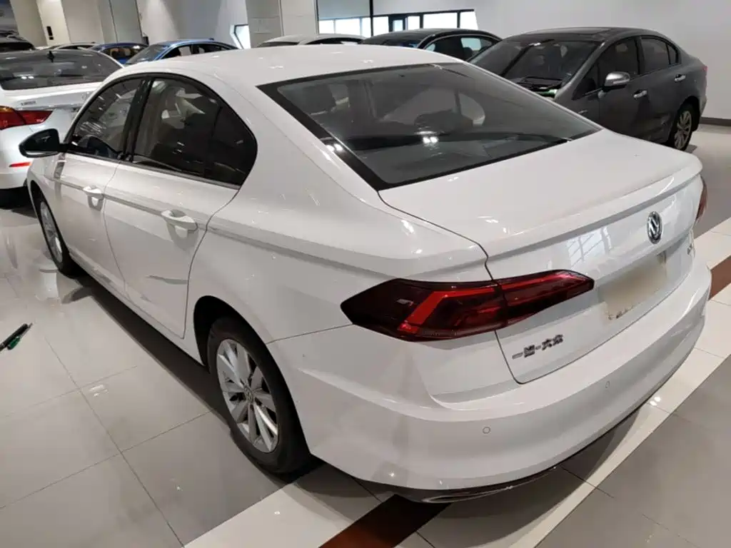 Volkswagen Bora — миниатюра 5