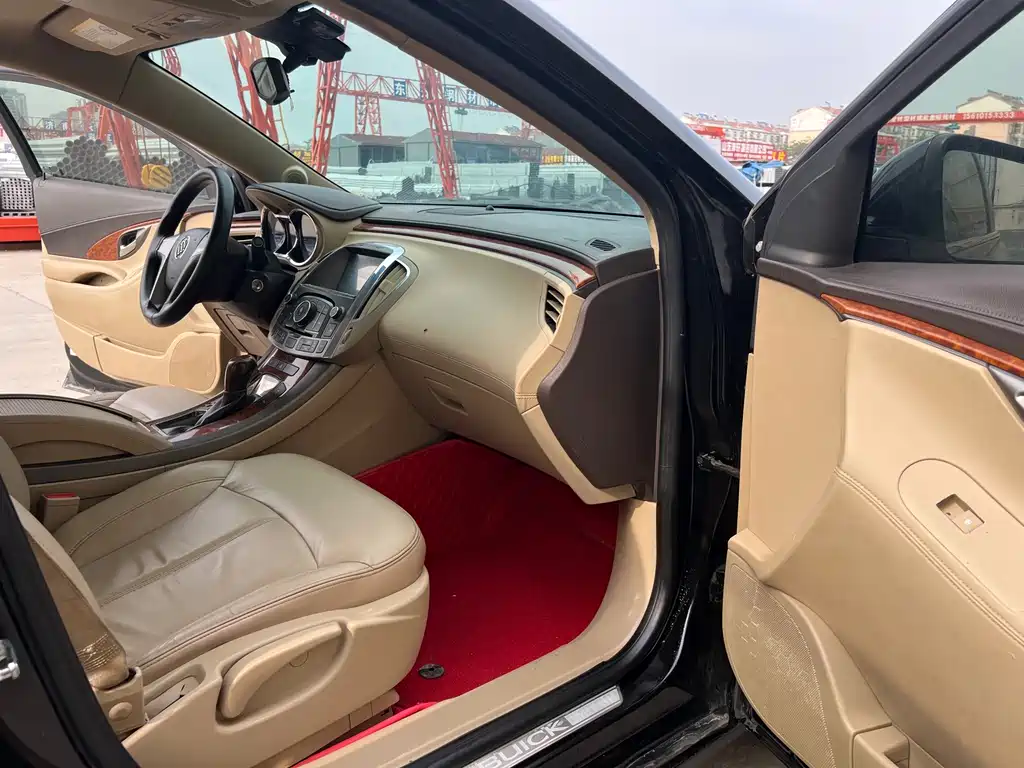 Buick LaCrosse — миниатюра 15