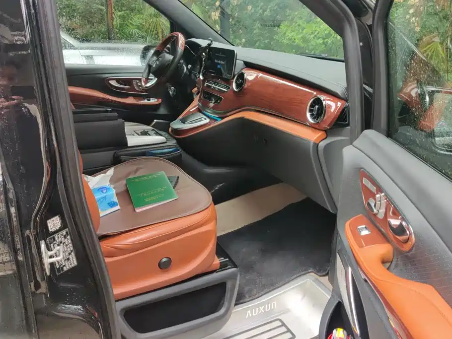 Mercedes-Benz V-Class V 2020 V 260 L Luxury