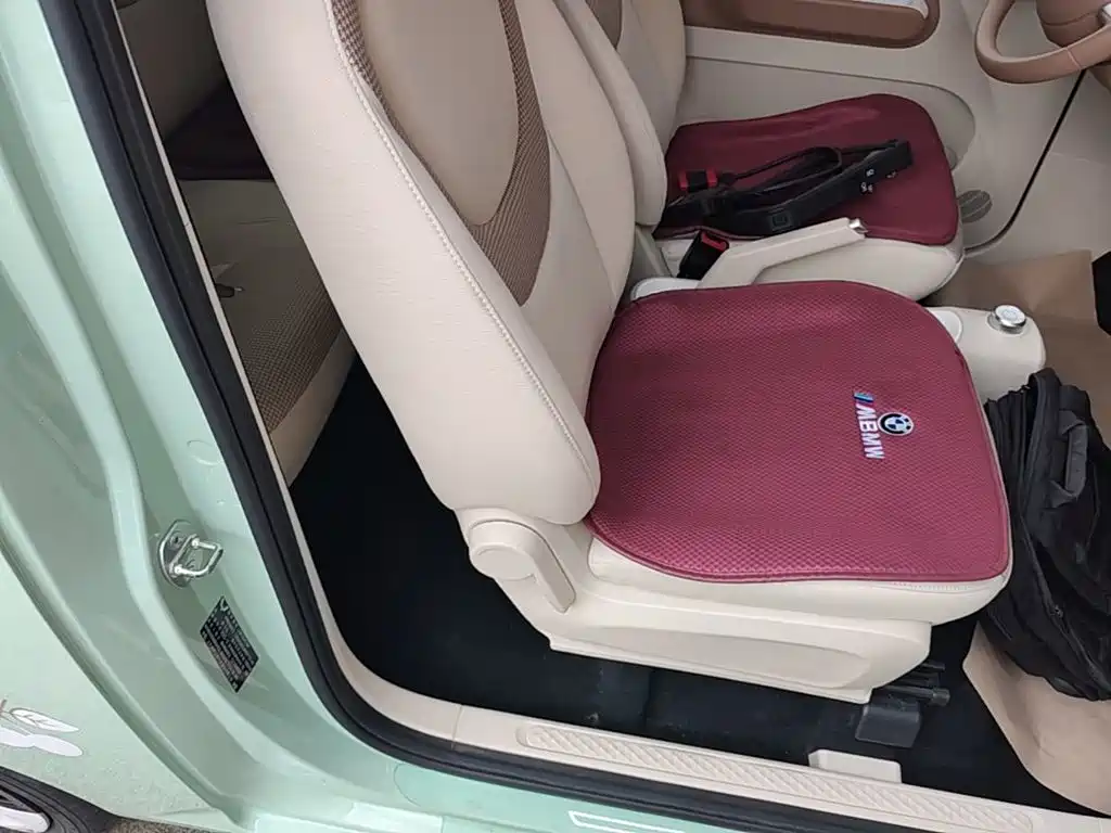 Wuling MINIEV — миниатюра 25
