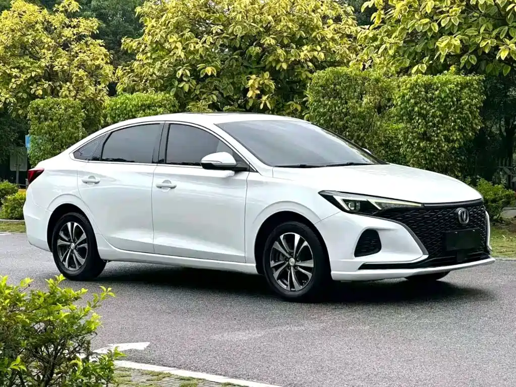 Changan Eado — миниатюра 3
