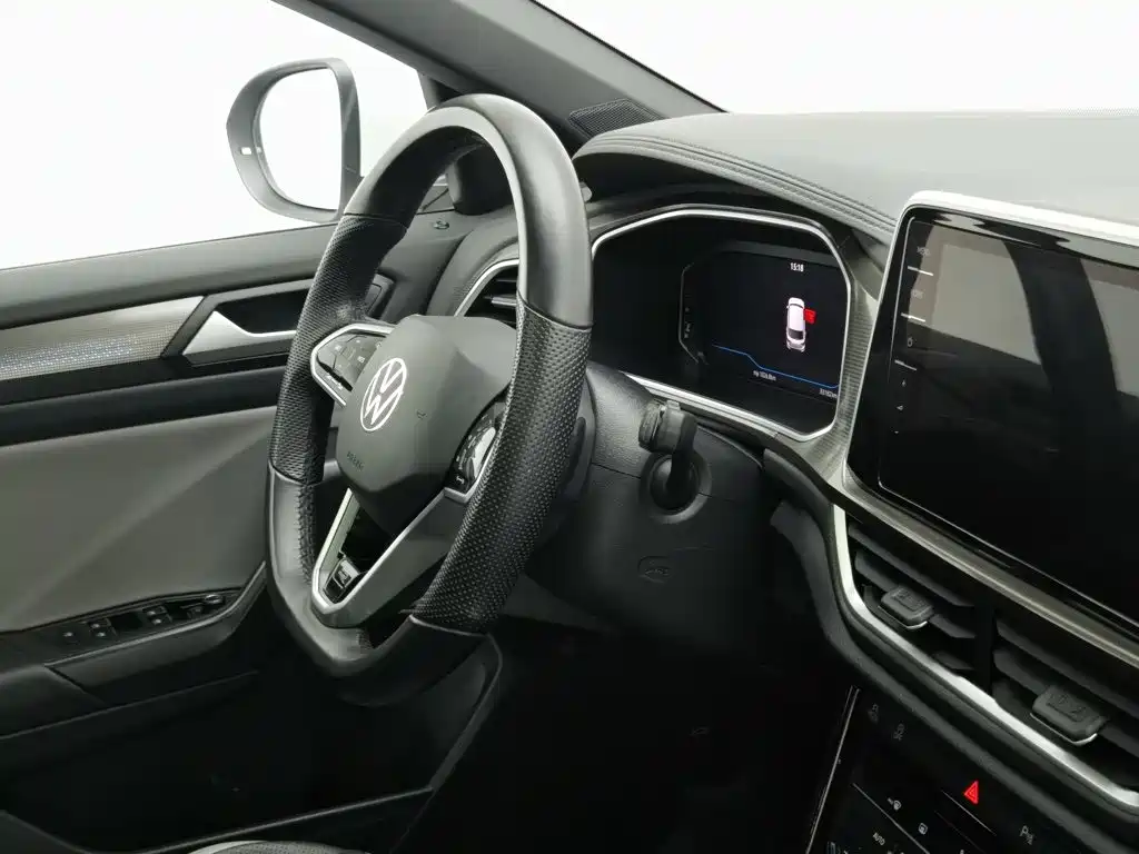Volkswagen T-Roc — миниатюра 22