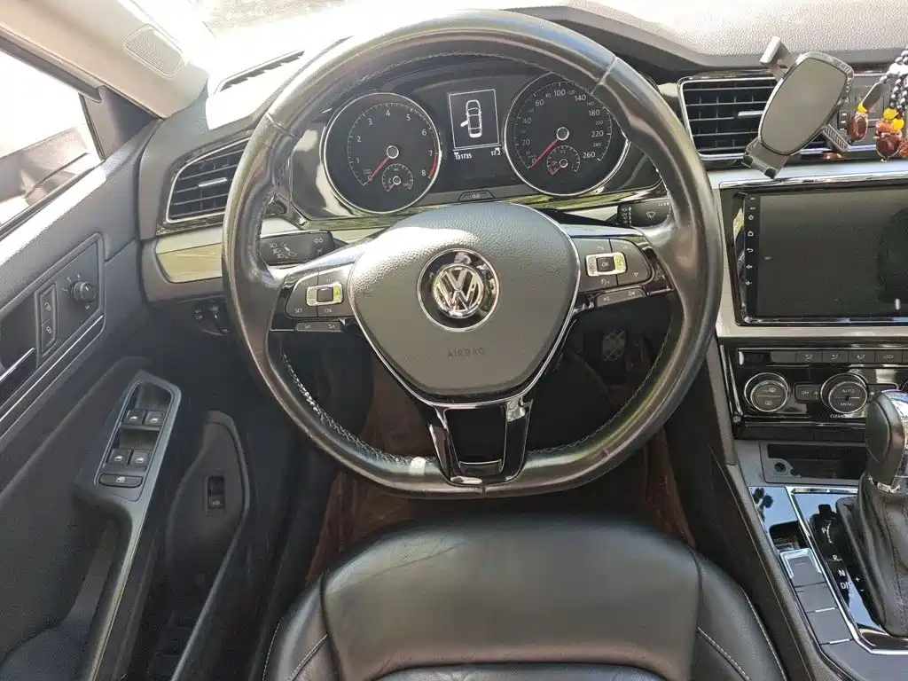 Volkswagen Lamando — миниатюра 12