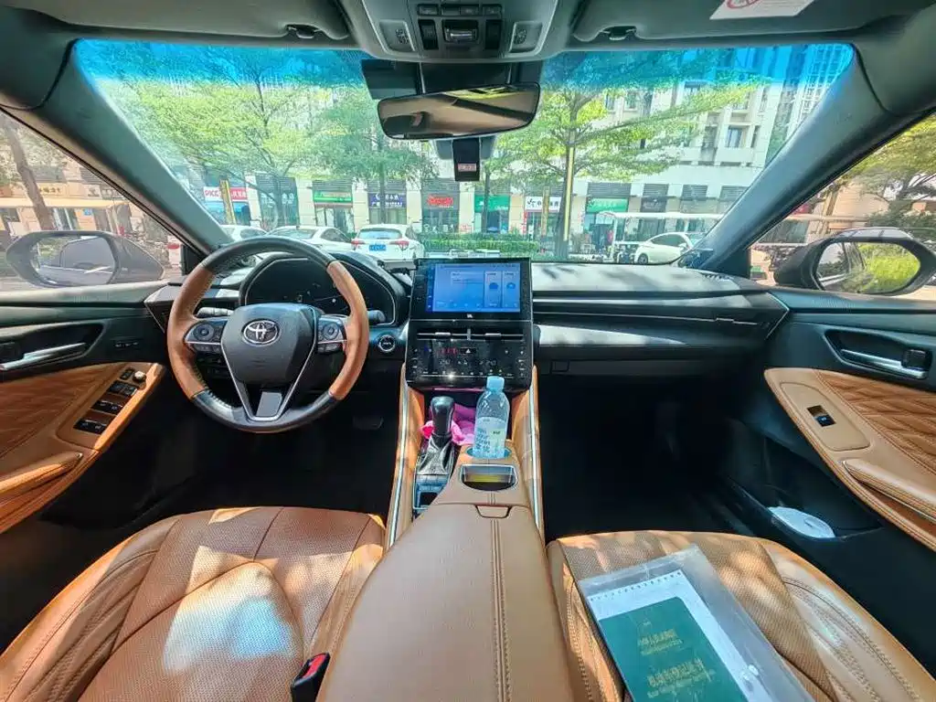 Toyota Avalon — миниатюра 5