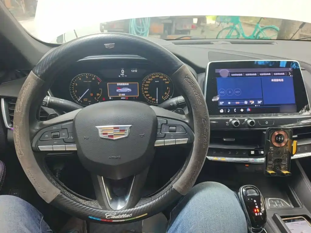 Cadillac CT5 — миниатюра 10