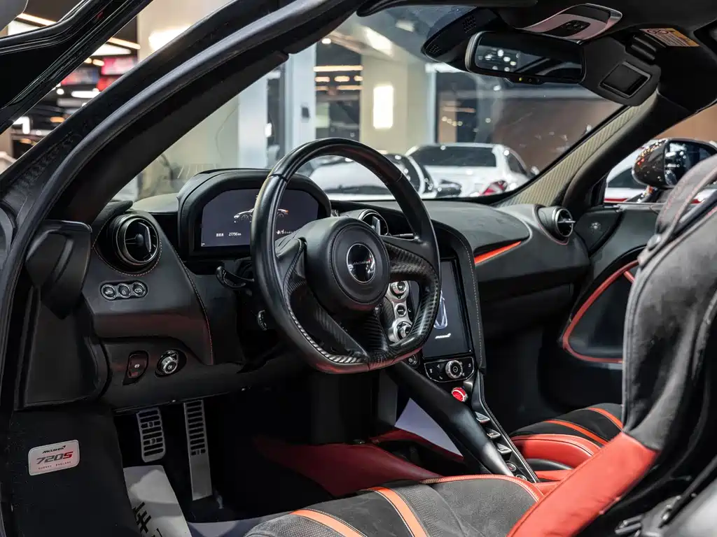 McLaren 720S — миниатюра 11