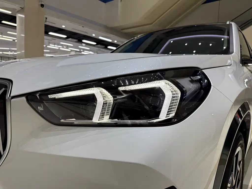 BMW X1 — миниатюра 9
