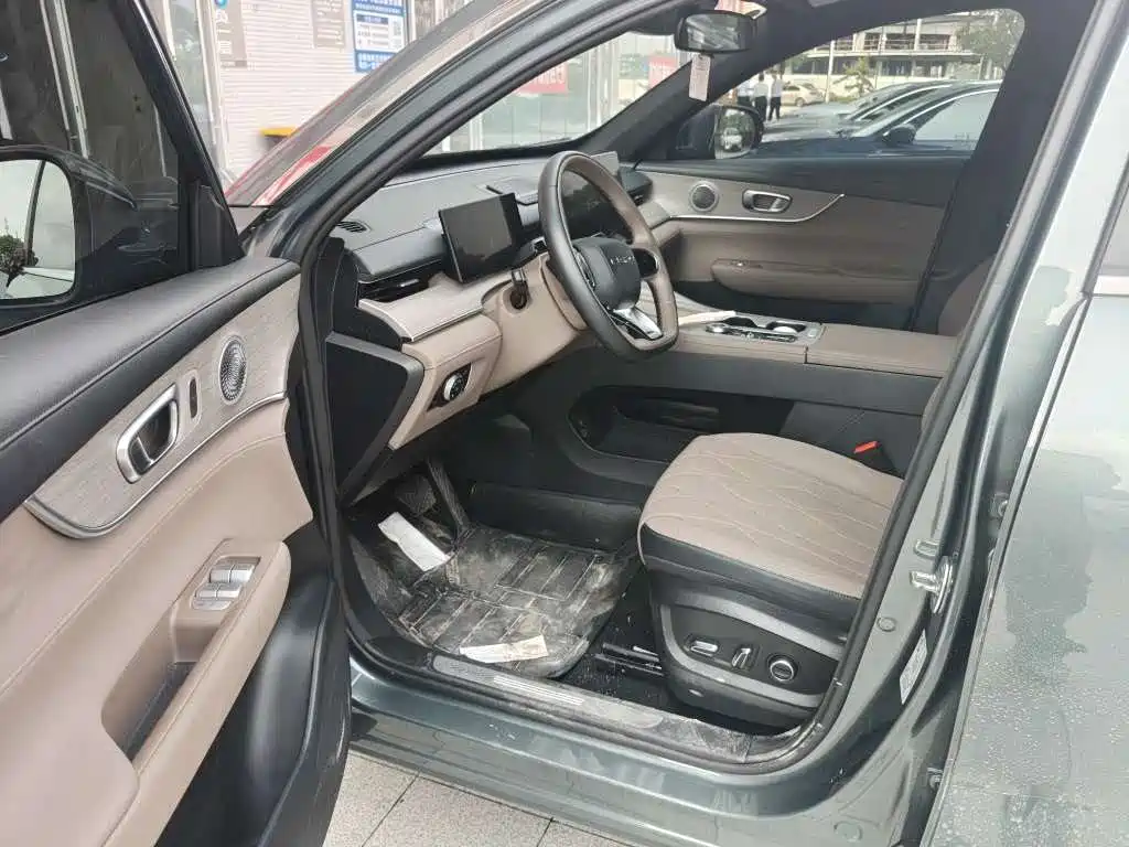 Chery Tiggo 8 PLUS — миниатюра 5