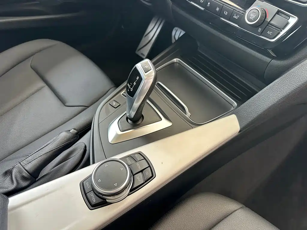 BMW 3 Series — миниатюра 24