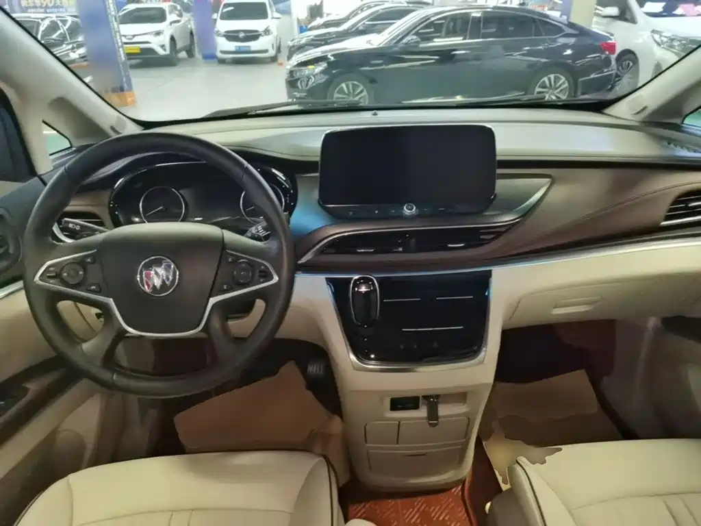Buick GL8 — миниатюра 10